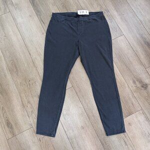 NWT Hue Classic Stretch Denim Leggings U23366F Gray XL (16-18)
